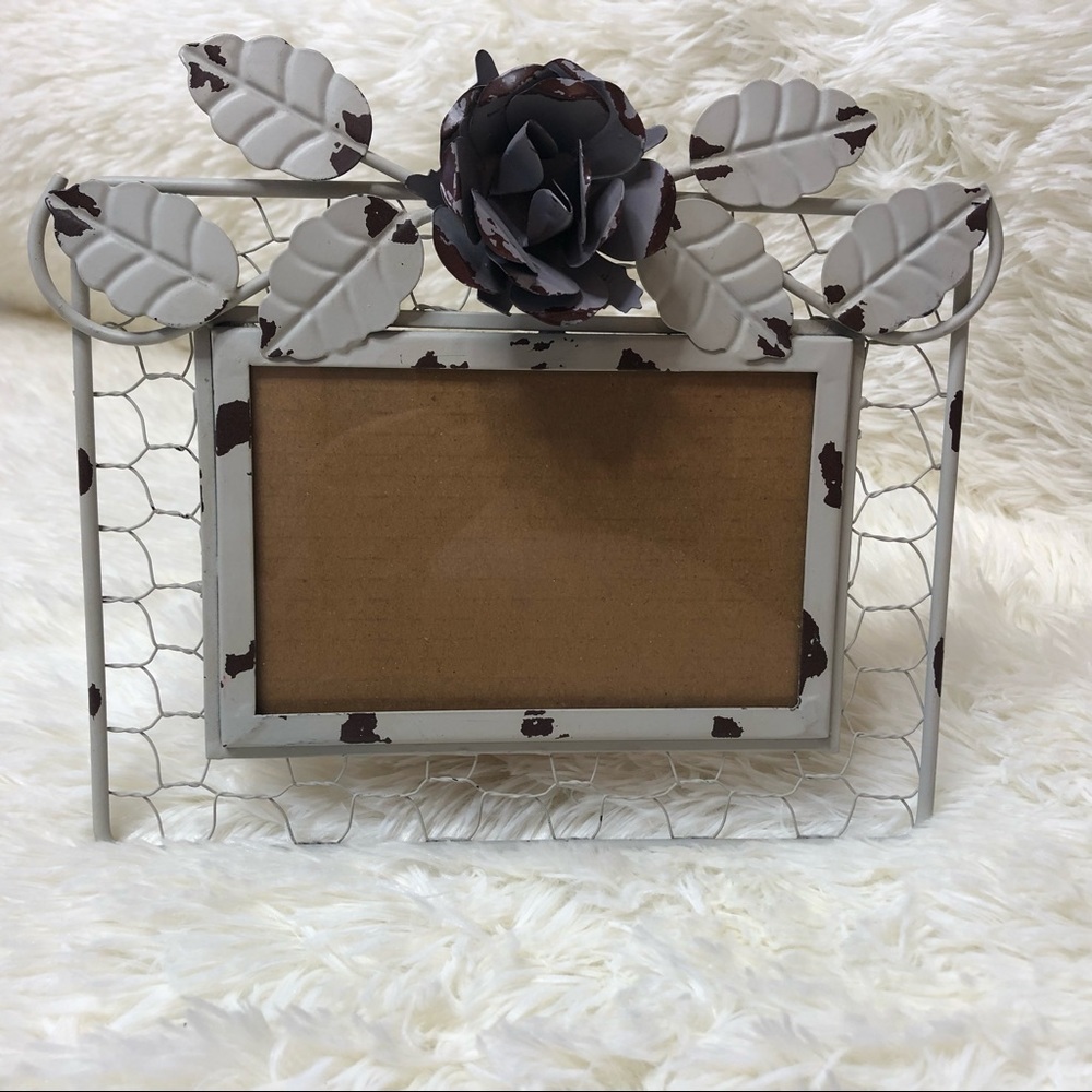 Rustic Chic Photo Frame with Lavender Rose Detail